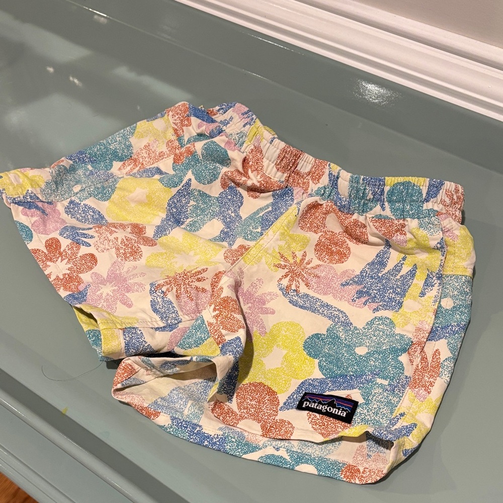 Patagonia Kids Baggies Colorful Floral Shorts Size 7-8